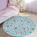 - RealHomes Dijital Baskılı Kaymaz Tabanlı Comfort Çocuk Odası Yuvarlak Halı - Realhomes  Atkı Ve Bereli Penguen Temalı Çocuk & Genç Odası Makinede Yıkanabilir Kaymaz Tabanlı Yuvarlak Çocuk Halısı Realhomes