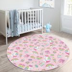 - RealHomes Dijital Baskılı Kaymaz Tabanlı Comfort Çocuk Odası Yuvarlak Halı - Realhomes  Unicorn Pasta Ve Kalp Desenli Çocuk & Genç Odası Makinede Yıkanabilir Kaymaz Tabanlı Yuvarlak Çocuk Halısı Realhomes