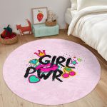 - RealHomes Dijital Baskılı Kaymaz Tabanlı Comfort Çocuk Odası Yuvarlak Halı - Realhomes  Dudak Girl Power Çocuk & Genç Odası Makinede Yıkanabilir Kaymaz Tabanlı Yuvarlak Çocuk Halısı Realhomes