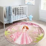 - RealHomes Dijital Baskılı Kaymaz Tabanlı Comfort Çocuk Odası Yuvarlak Halı - Realhomes  Prenses Girl Desenli Çocuk & Genç Odası Makinede Yıkanabilir Kaymaz Tabanlı Yuvarlak Çocuk Halısı Realhomes