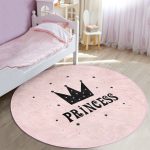 Pembe Zeminli Princess Yazılı Çocuk & Genç Odası Makinede Yıkanabilir Kaymaz Tabanlı Yuvarlak Çocuk Halısı Realhomes