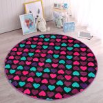 - RealHomes Dijital Baskılı Kaymaz Tabanlı Comfort Çocuk Odası Yuvarlak Halı - Realhomes  Siyah Zeminde Kalpler Çocuk & Genç Odası Makinede Yıkanabilir Kaymaz Tabanlı Yuvarlak Çocuk Halısı Realhomes