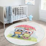 - RealHomes Dijital Baskılı Kaymaz Tabanlı Comfort Çocuk Odası Yuvarlak Halı - Realhomes Sevimli Kediler Çocuk & Genç Odası Makinede Yıkanabilir Kaymaz Tabanlı Yuvarlak Çocuk Halısı Realhomes