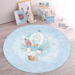 - RealHomes Dijital Baskılı Kaymaz Tabanlı Comfort Çocuk Odası Yuvarlak Halı - Realhomes  Mavi Zeminde Uçan Balon Desenli Çocuk & Genç Odası Makinede Yıkanabilir Kaymaz Tabanlı Yuvarlak Çocuk Halısı Realhomes
