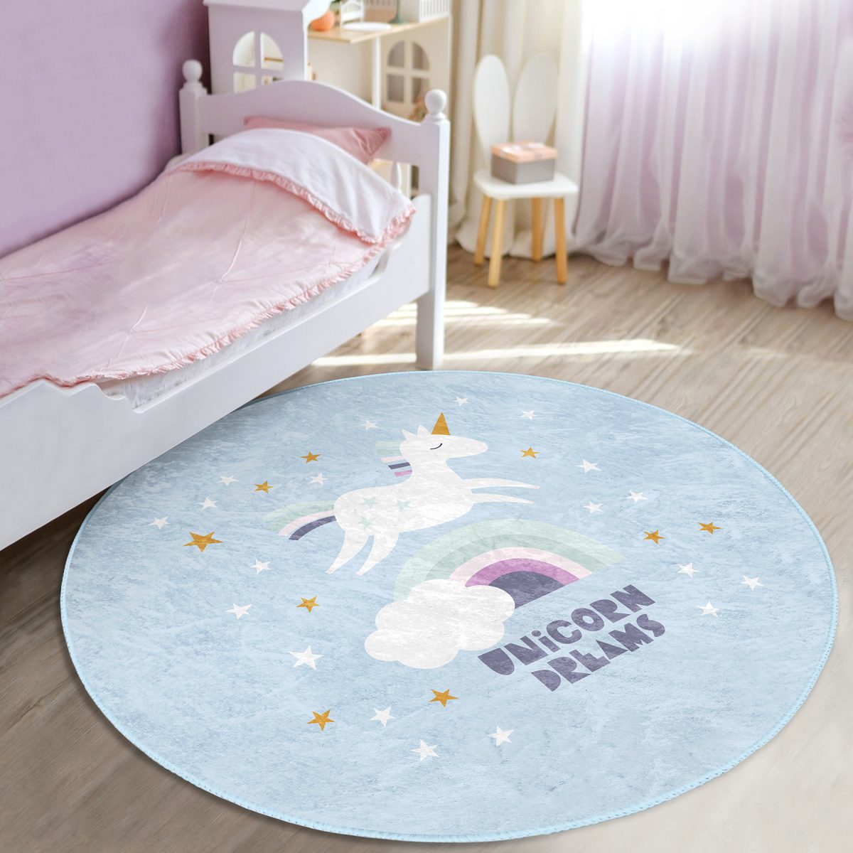 Mavi Zeminde Unicorn At Motifli Çocuk & Genç Odası Makinede Yıkanabilir Kaymaz Tabanlı Yuvarlak Çocuk Halısı Realhomes