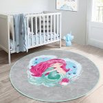 - RealHomes Dijital Baskılı Kaymaz Tabanlı Comfort Çocuk Odası Yuvarlak Halı - Realhomes  Gri Zeminde Denizkızı Tasarımlı Çocuk & Genç Odası Makinede Yıkanabilir Kaymaz Tabanlı Yuvarlak Çocuk Halısı Realhomes