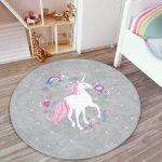- RealHomes Dijital Baskılı Kaymaz Tabanlı Comfort Çocuk Odası Yuvarlak Halı - Realhomes  Gri Zeminde Unicorn Sevimli At Çocuk & Genç Odası Makinede Yıkanabilir Kaymaz Tabanlı Yuvarlak Çocuk Halısı Realhomes