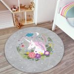 - RealHomes Dijital Baskılı Kaymaz Tabanlı Comfort Çocuk Odası Yuvarlak Halı - Realhomes  Gri Zeminde Unicorn At Desenli Çocuk & Genç Odası Makinede Yıkanabilir Kaymaz Tabanlı Yuvarlak Çocuk Halısı Realhomes