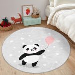 - RealHomes Dijital Baskılı Kaymaz Tabanlı Comfort Çocuk Odası Yuvarlak Halı - Realhomes  Balon Tutan Panda Desenli Çocuk & Genç Odası Makinede Yıkanabilir Kaymaz Tabanlı Yuvarlak Çocuk Halısı Realhomes