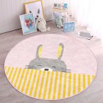 - RealHomes Dijital Baskılı Kaymaz Tabanlı Comfort Çocuk Odası Yuvarlak Halı - Realhomes  Pembe Zemin Gri Kunduz Tasarımlı Çocuk & Genç Odası Makinede Yıkanabilir Kaymaz Tabanlı Yuvarlak Çocuk Halısı Realhomes