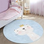 - RealHomes Dijital Baskılı Kaymaz Tabanlı Comfort Çocuk Odası Yuvarlak Halı - Realhomes  Mavi Zeminde Hello Kedicik Çocuk & Genç Odası Makinede Yıkanabilir Kaymaz Tabanlı Yuvarlak Çocuk Halısı Realhomes