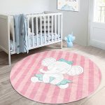 - RealHomes Dijital Baskılı Kaymaz Tabanlı Comfort Çocuk Odası Yuvarlak Halı - Realhomes  Pembe Çizgili Fil Motifli Çocuk & Genç Odası Makinede Yıkanabilir Kaymaz Tabanlı Yuvarlak Çocuk Halısı Realhomes