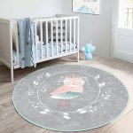 - RealHomes Dijital Baskılı Kaymaz Tabanlı Comfort Çocuk Odası Yuvarlak Halı - Realhomes  Gri Zemin I'M Beautiful Yazılı Baykuş Motifli Çocuk & Genç Odası Makinede Yıkanabilir Kaymaz Tabanlı Yuvarlak Çocuk Halısı Realhomes