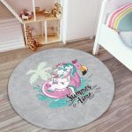 - RealHomes Dijital Baskılı Kaymaz Tabanlı Comfort Çocuk Odası Yuvarlak Halı - Realhomes  Gri Zemin Tatil Temalı Unicorn Desenli Çocuk & Genç Odası Makinede Yıkanabilir Kaymaz Tabanlı Yuvarlak Çocuk Halısı Realhomes
