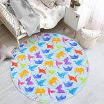 - RealHomes Dijital Baskılı Kaymaz Tabanlı Comfort Çocuk Odası Yuvarlak Halı - Realhomes Mavi Zeminli Origami Sanatı Çocuk & Genç Odası Makinede Yıkanabilir Kaymaz Tabanlı Yuvarlak Çocuk Halısı Realhomes