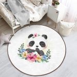 - RealHomes Dijital Baskılı Kaymaz Tabanlı Comfort Çocuk Odası Yuvarlak Halı - Realhomes  Sevimli Bebek Panda Çocuk & Genç Odası Makinede Yıkanabilir Kaymaz Tabanlı Yuvarlak Çocuk Halısı Realhomes
