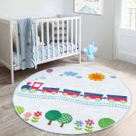 - RealHomes Dijital Baskılı Kaymaz Tabanlı Comfort Çocuk Odası Yuvarlak Halı - Realhomes  Tren Ve Ağaç Figürlü Çocuk Desenli Çocuk & Genç Odası Makinede Yıkanabilir Kaymaz Tabanlı Yuvarlak Çocuk Halısı Realhomes