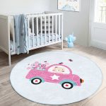 - RealHomes Dijital Baskılı Kaymaz Tabanlı Comfort Çocuk Odası Yuvarlak Halı - Realhomes  Pembe Ara Süren Kedi Figürlü Çocuk & Genç Odası Makinede Yıkanabilir Kaymaz Tabanlı Yuvarlak Çocuk Halısı Realhomes