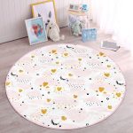 - RealHomes Dijital Baskılı Kaymaz Tabanlı Comfort Çocuk Odası Yuvarlak Halı - Realhomes  Pembe Bulut Desenli Altın Figürlü Çocuk & Genç Odası Makinede Yıkanabilir Kaymaz Tabanlı Yuvarlak Çocuk Halısı Realhomes