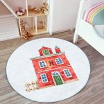 - RealHomes Dijital Baskılı Kaymaz Tabanlı Comfort Çocuk Odası Yuvarlak Halı - Realhomes Minyatür Kırmızı Ev Çizimli Çocuk & Genç Odası Makinede Yıkanabilir Kaymaz Tabanlı Yuvarlak Çocuk Halısı Realhomes