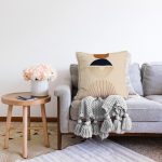 - Sonil-K10019-Gorsel-1 - Realhomes  Krem Zeminli Minimalist Tasarımlı Dijital Baskılı Dekoratif Raşel Kadife Yastık Kırlent Kılıfı Realhomes