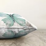 - Sonil-K10036-Gorsel-2 - Realhomes  Beyaz Zemin Mavi Kelebek Motifli Dijital Baskılı Dekoratif Raşel Kadife Yastık Kırlent Kılıfı Realhomes