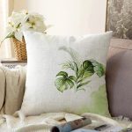 - Sonil-K10051-Gorsel - Realhomes Yeşil Tropik Yaprak Motifli Dijital Baskılı Dekoratif Raşel Kadife Yastık Kırlent Kılıfı Realhomes