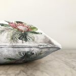 Tropik Yaprak Tasarımlı Dijital Baskılı Dekoratif Raşel Kadife Yastık Kırlent Kılıfı Realhomes