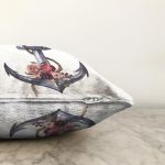 - Sonil-K10087-Gorsel-2 - Realhomes Beyaz Zeminde Sade Çapa Tasarımlı Dijital Baskılı Dekoratif Raşel Kadife Yastık Kırlent Kılıfı Realhomes