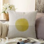 - Sonil-K10089-Gorsel - Realhomes Güneş & Ay Sanatsal Çizimli Dijital Baskılı Dekoratif Raşel Kadife Yastık Kırlent Kılıfı Realhomes