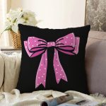 - Sonil-K10100-Gorsel - Realhomes Siyah Zemin Pembe Kurdele Tasarımlı Dijital Baskılı Modern Raşel Kadife Yastık Kırlent Kılıfı Realhomes