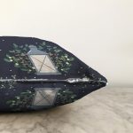 Lacivert Zeminli Özel Tasarımlı Dijital Baskılı Dekoratif Raşel Kadife Yastık Kırlent Kılıfı Realhomes