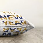 - Sonil-K10107-Gorsel-2 - Realhomes Beyaz Zemin Gold & Lacivert Happy New Year Çizimli Dijital Baskılı Modern Raşel Kadife Yastık Kırlent Kılıfı Realhomes