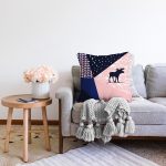 Renkli Zemin Özel Tasarımlı Dijital Baskılı Modern Raşel Kadife Yastık Kırlent Kılıfı Realhomes