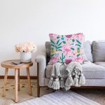 - Sonil-K1011-Gorsel-1 - Realhomes Realhomes Pembe Zeminli Flamingo Tasarımlı Dijital Baskılı Modern Raşel Kadife Yastık Kırlent Kılıfı Realhomes