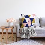 - Sonil-K10110-Gorsel-1 - Realhomes  Renkli Üçgen Tasarımlı Dijital Baskılı Modern Raşel Kadife Yastık Kırlent Kılıfı Realhomes