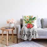 Pastel Renkli Çiçek Tasarımlı Dijital Baskılı Dekoratif Raşel Kadife Yastık Kırlent Kılıfı Realhomes