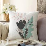 - Sonil-K10128-Gorsel - Realhomes Sanatsal Yaprak Çizimli Dijital Baskılı Modern Raşel Kadife Yastık Kırlent Kılıfı Realhomes