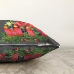 - Sonil-K10143-Gorsel-2 - Realhomes  Gri Zemin Çam Yapraklı Mum Tasarımlı Dijital Baskılı Dekoratif Raşel Kadife Yastık Kırlent Kılıfı Realhomes