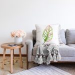 - Sonil-K10151-Gorsel-1 - Realhomes Egzotik Yaprak Tasarımlı Dijital Baskılı Dekoratif Raşel Kadife Yastık Kırlent Kılıfı Realhomes