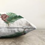 Kozalak Çizimli Cristmas Temalı Dijital Baskılı Modern Raşel Kadife Yastık Kırlent Kılıfı Realhomes