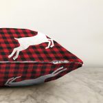 Ekose Zemin Geyik Tasarımlı Dijital Baskılı Dekoratif Raşel Kadife Yastık Kırlent Kılıfı Realhomes