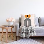 - Sonil-K10238-Gorsel-1 - Realhomes Soyut Tarzda Güneş Tasarımlı Dijital Baskılı Dekoratif Raşel Kadife Yastık Kırlent Kılıfı Realhomes