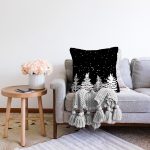 Siyah Zemin Beyaz Çam Ağacı Desenli Dijital Baskılı Dekoratif Raşel Kadife Yastık Kırlent Kılıfı Realhomes