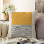- Sonil-K10251-Gorsel - Realhomes Soyut İlkel Desen Tasarımlı Dijital Baskılı Modern Raşel Kadife Yastık Kırlent Kılıfı Realhomes