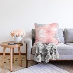 - Print - Realhomes Realhomes Renkli Bulutlar Arasında Ay Yıldız Tasarımlı Dijital Baskılı Modern Raşel Kadife Yastık Kırlent Kılıfı Realhomes