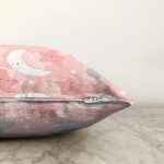 - Print - Realhomes Realhomes Renkli Bulutlar Arasında Ay Yıldız Tasarımlı Dijital Baskılı Modern Raşel Kadife Yastık Kırlent Kılıfı Realhomes