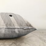 Soyut Tarzda Onedraw Çizimli Dijital Baskılı Modern Raşel Kadife Yastık Kırlent Kılıfı Realhomes