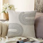 - Sonil-K10308-Gorsel - Realhomes  Soyut Tarzda Onedraw Çizimli Dijital Baskılı Dekoratif Raşel Kadife Yastık Kırlent Kılıfı Realhomes