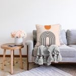 - Sonil-K10314-Gorsel-1 - Realhomes  Soyut Tarzda Onedraw Çizimli Dijital Baskılı Dekoratif Raşel Kadife Yastık Kırlent Kılıfı Realhomes